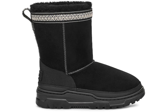 UGG Classic Short TrailGazer Boot - Black (Kids)